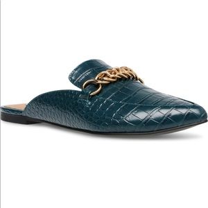 Steve Madden Forever Chain Pointed Toe Mule in Turquoise Croco - Size 9